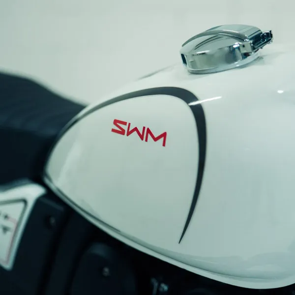 swm-silver-vase_bianca-visintin-moto-6